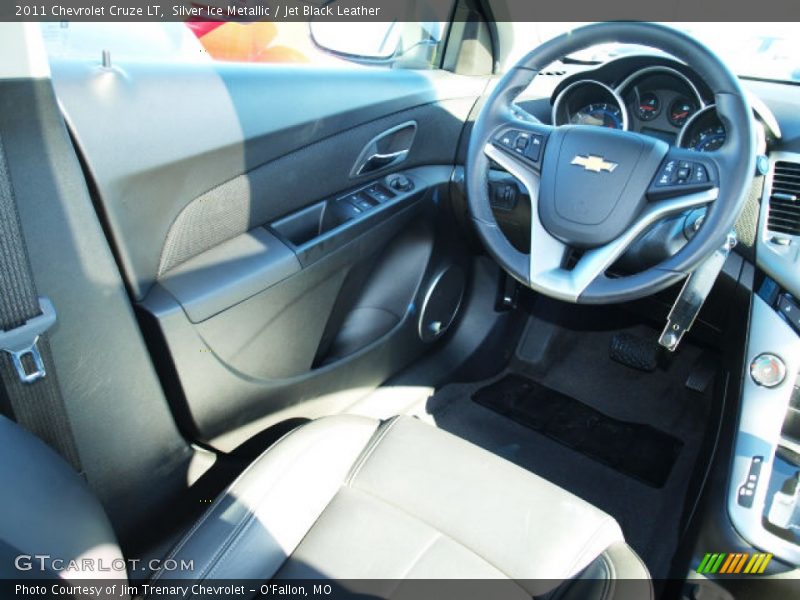 Silver Ice Metallic / Jet Black Leather 2011 Chevrolet Cruze LT