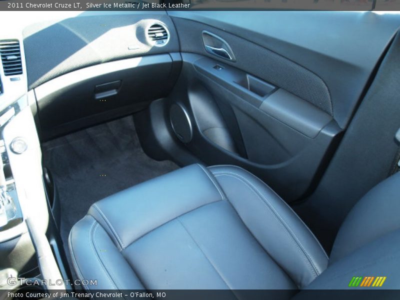 Silver Ice Metallic / Jet Black Leather 2011 Chevrolet Cruze LT
