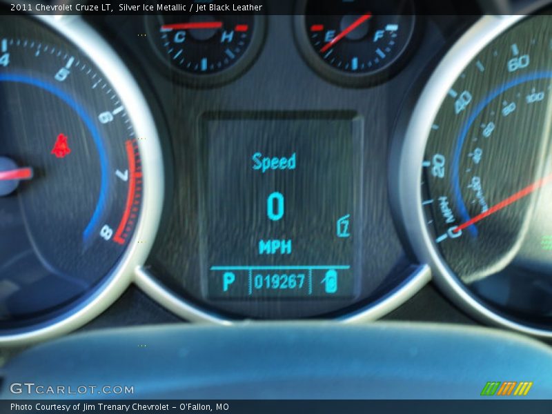 Silver Ice Metallic / Jet Black Leather 2011 Chevrolet Cruze LT