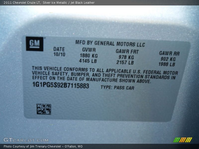 Silver Ice Metallic / Jet Black Leather 2011 Chevrolet Cruze LT
