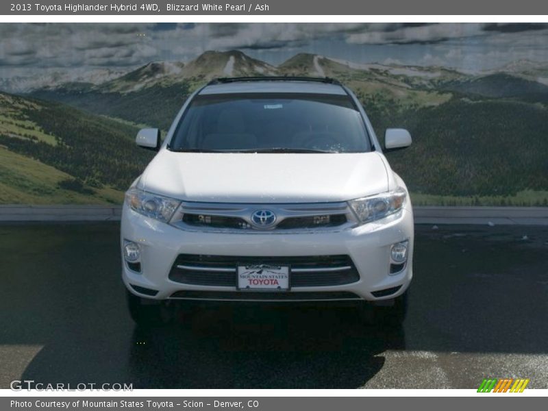 Blizzard White Pearl / Ash 2013 Toyota Highlander Hybrid 4WD