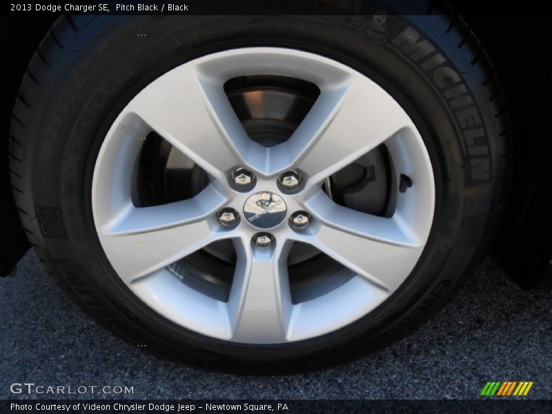 Pitch Black / Black 2013 Dodge Charger SE