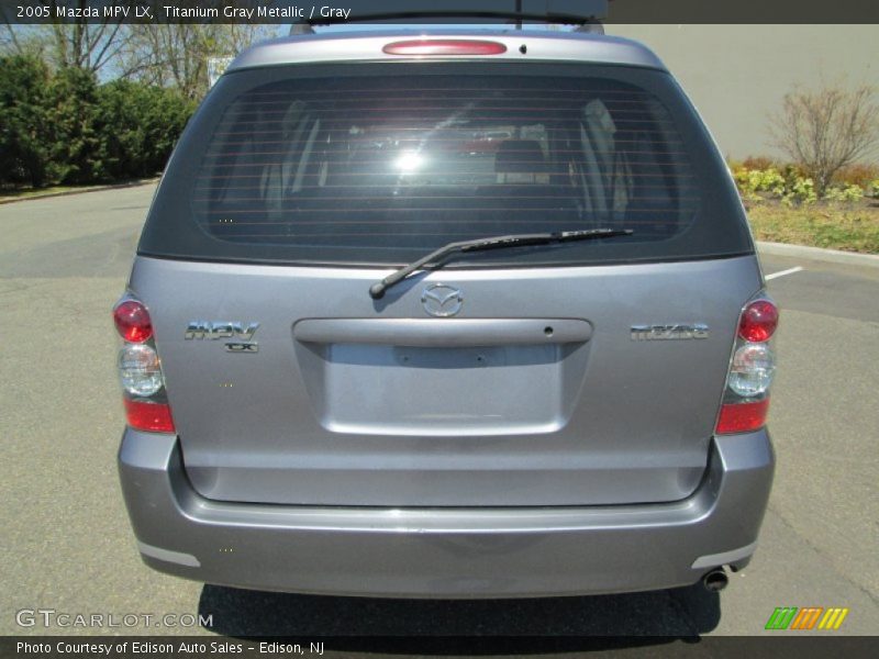 Titanium Gray Metallic / Gray 2005 Mazda MPV LX