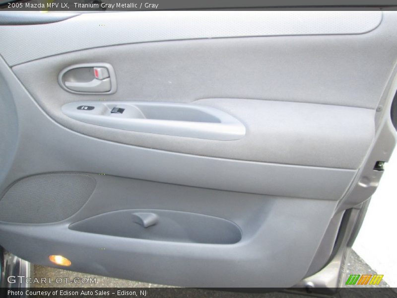 Titanium Gray Metallic / Gray 2005 Mazda MPV LX