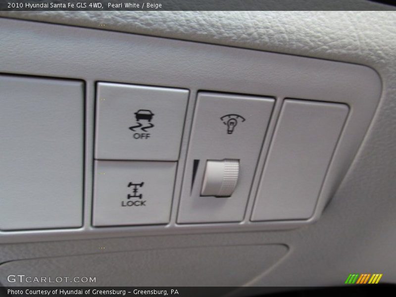 Pearl White / Beige 2010 Hyundai Santa Fe GLS 4WD