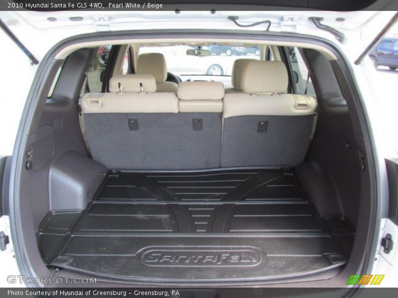 Pearl White / Beige 2010 Hyundai Santa Fe GLS 4WD