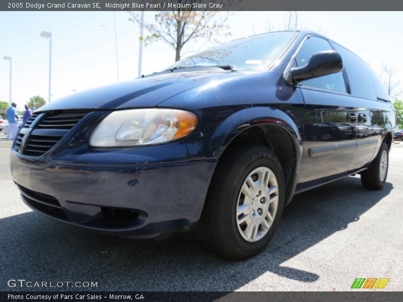 Midnight Blue Pearl / Medium Slate Gray 2005 Dodge Grand Caravan SE