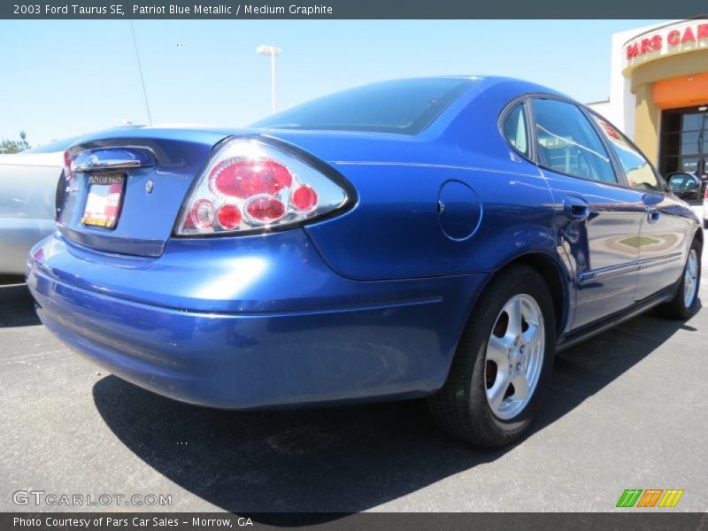 Patriot Blue Metallic / Medium Graphite 2003 Ford Taurus SE
