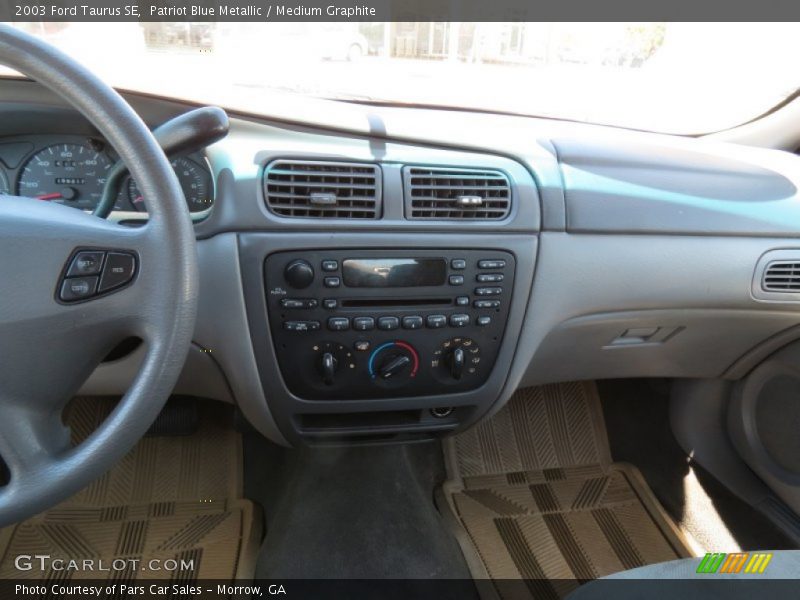 Patriot Blue Metallic / Medium Graphite 2003 Ford Taurus SE