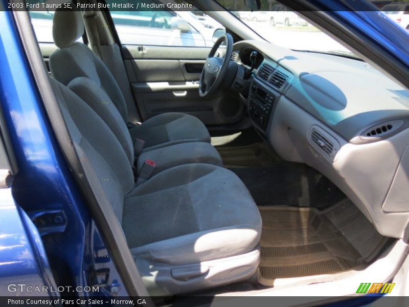 Patriot Blue Metallic / Medium Graphite 2003 Ford Taurus SE