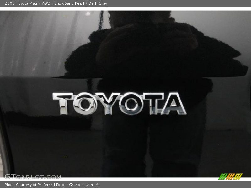 Black Sand Pearl / Dark Gray 2006 Toyota Matrix AWD
