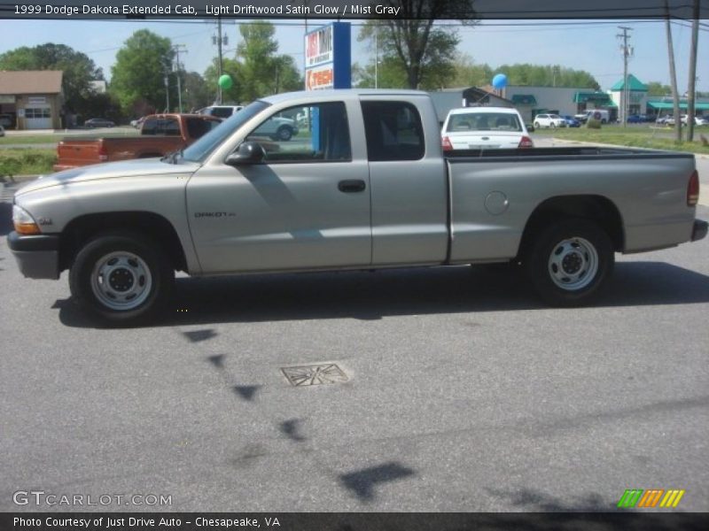  1999 Dakota Extended Cab Light Driftwood Satin Glow