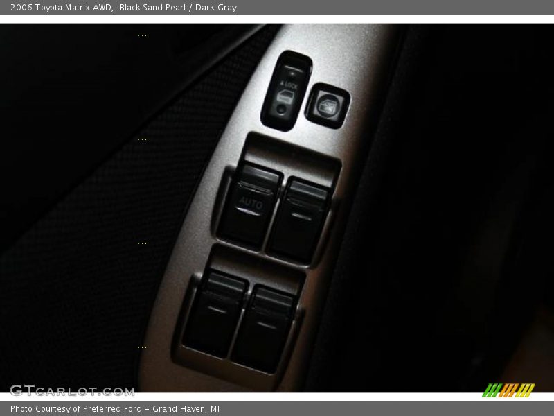 Black Sand Pearl / Dark Gray 2006 Toyota Matrix AWD