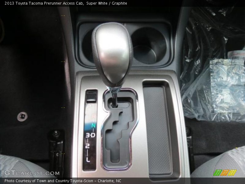 Super White / Graphite 2013 Toyota Tacoma Prerunner Access Cab