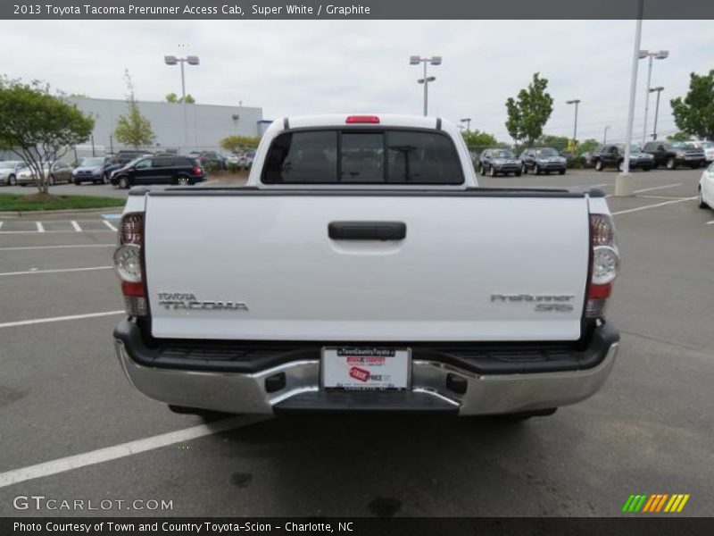 Super White / Graphite 2013 Toyota Tacoma Prerunner Access Cab