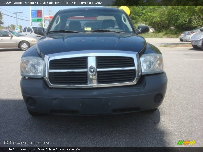 Black / Medium Slate Gray 2005 Dodge Dakota ST Club Cab 4x4