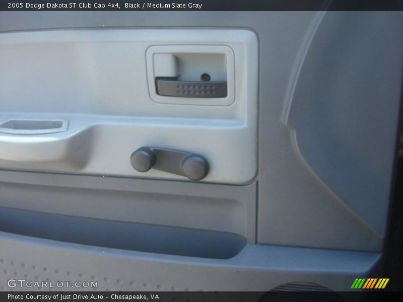 Black / Medium Slate Gray 2005 Dodge Dakota ST Club Cab 4x4