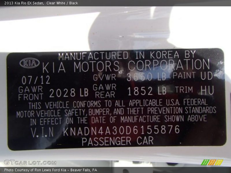 Clear White / Black 2013 Kia Rio EX Sedan