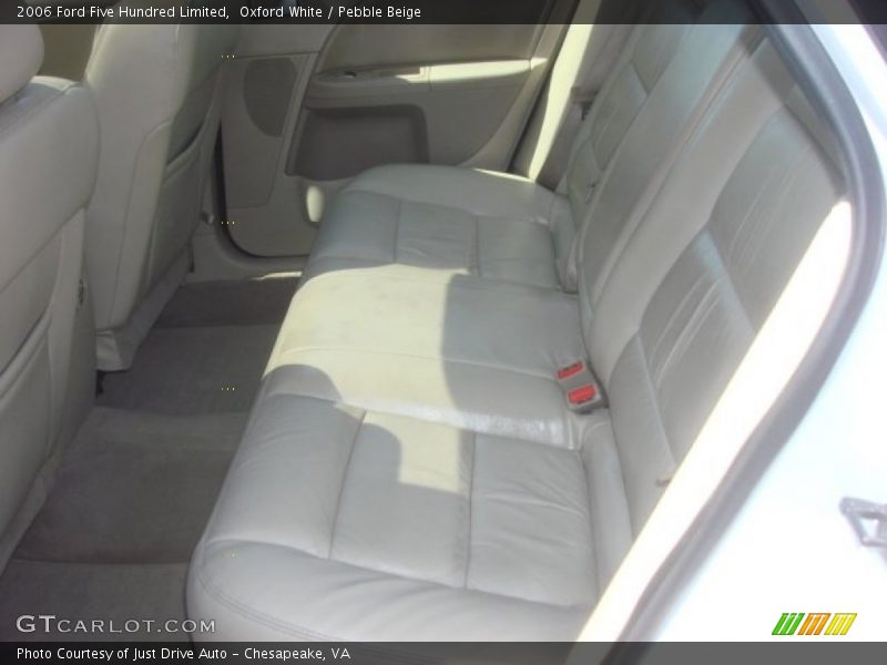 Oxford White / Pebble Beige 2006 Ford Five Hundred Limited