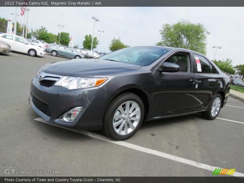 Magnetic Gray Metallic / Ash 2013 Toyota Camry XLE
