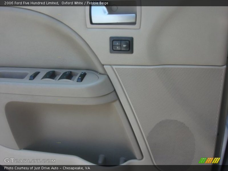 Oxford White / Pebble Beige 2006 Ford Five Hundred Limited