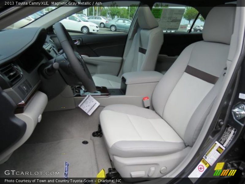 Magnetic Gray Metallic / Ash 2013 Toyota Camry XLE