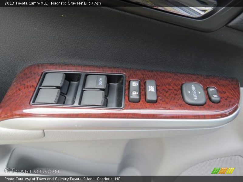Magnetic Gray Metallic / Ash 2013 Toyota Camry XLE