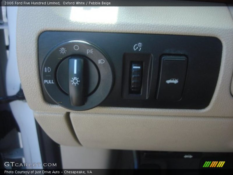 Oxford White / Pebble Beige 2006 Ford Five Hundred Limited