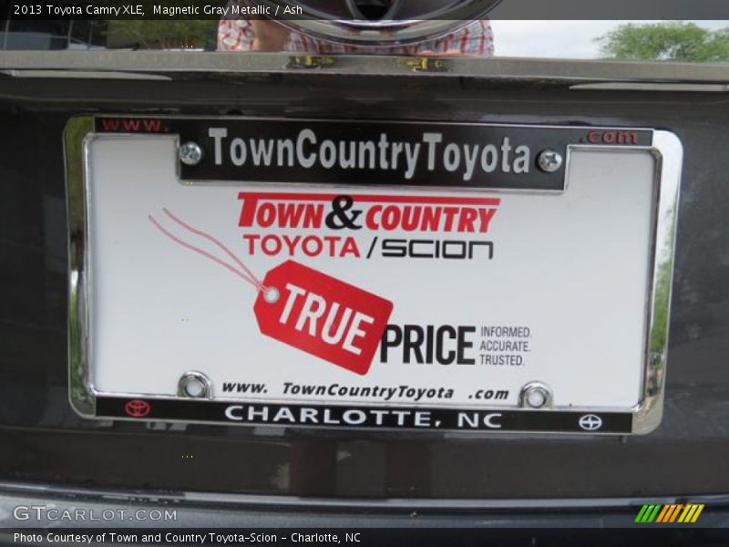 Magnetic Gray Metallic / Ash 2013 Toyota Camry XLE