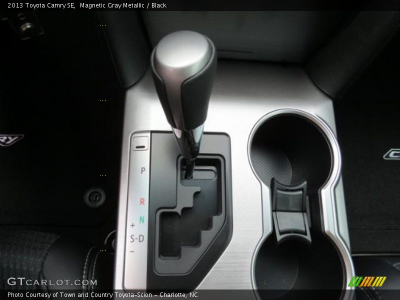 Magnetic Gray Metallic / Black 2013 Toyota Camry SE