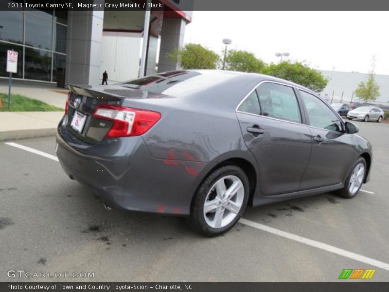 Magnetic Gray Metallic / Black 2013 Toyota Camry SE