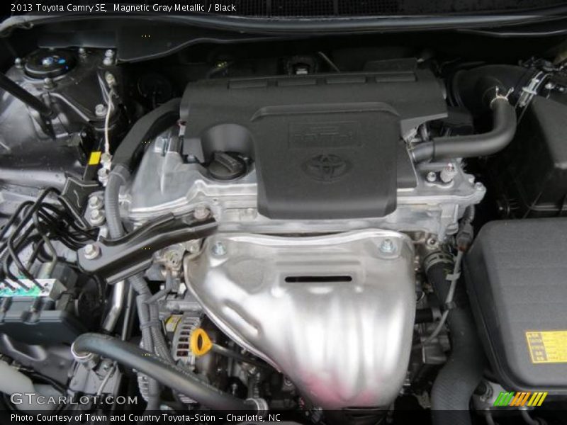 Magnetic Gray Metallic / Black 2013 Toyota Camry SE