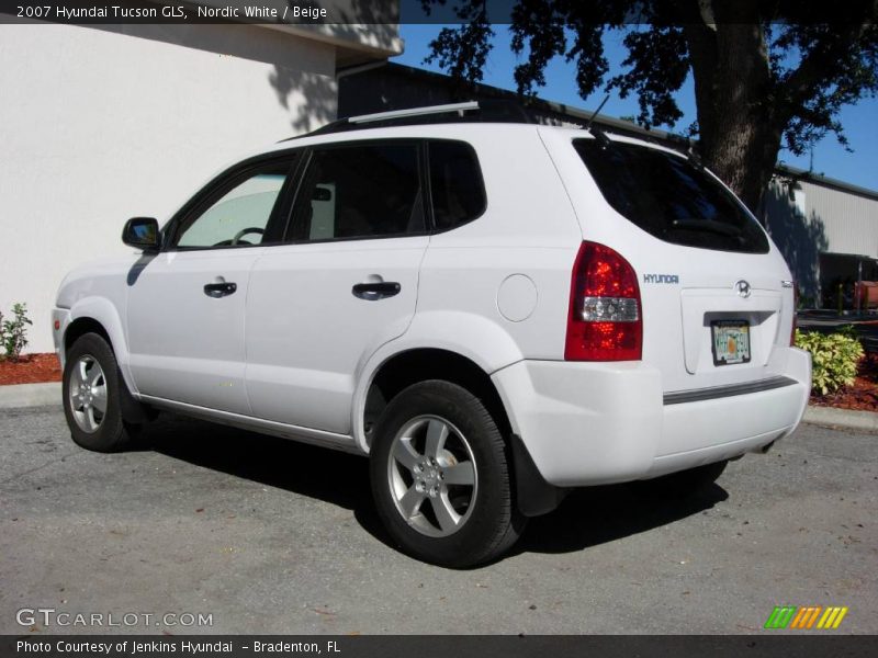 Nordic White / Beige 2007 Hyundai Tucson GLS