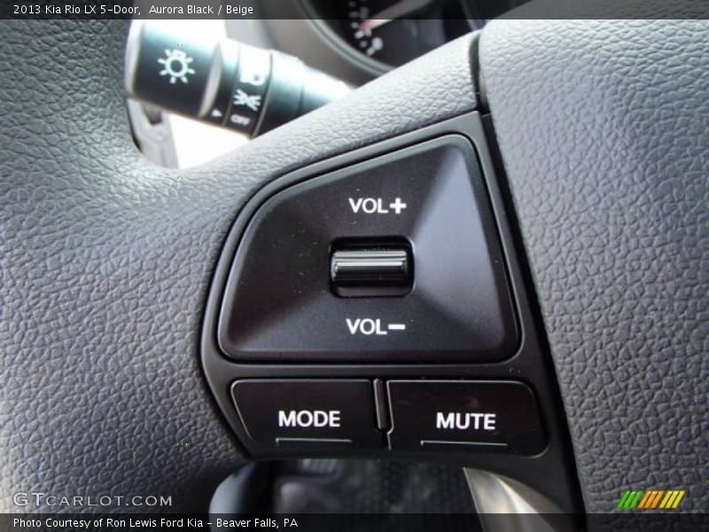 Aurora Black / Beige 2013 Kia Rio LX 5-Door