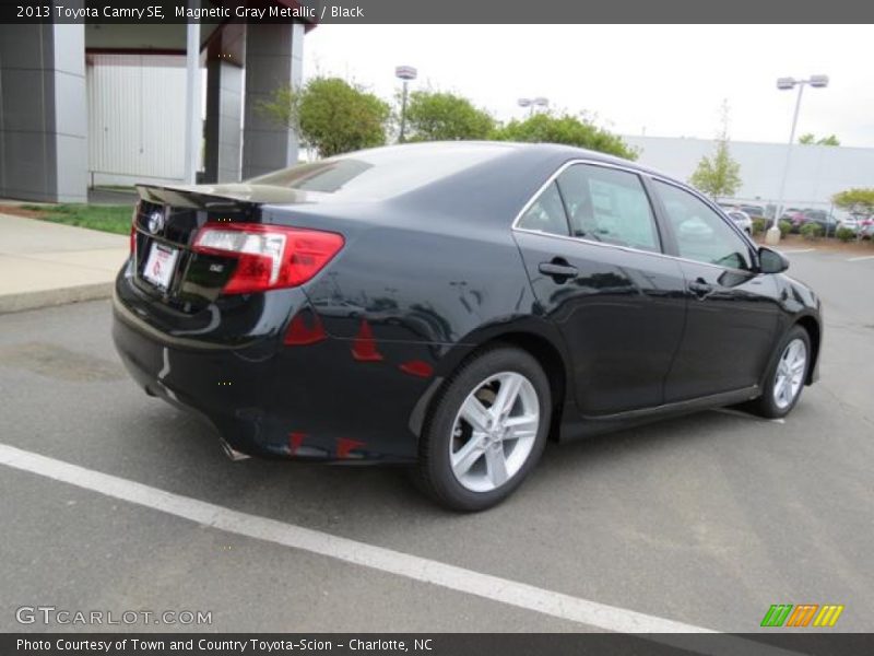 Magnetic Gray Metallic / Black 2013 Toyota Camry SE