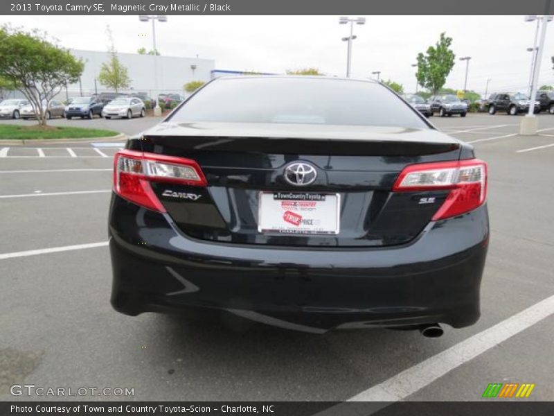 Magnetic Gray Metallic / Black 2013 Toyota Camry SE