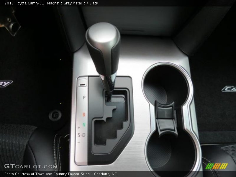 Magnetic Gray Metallic / Black 2013 Toyota Camry SE
