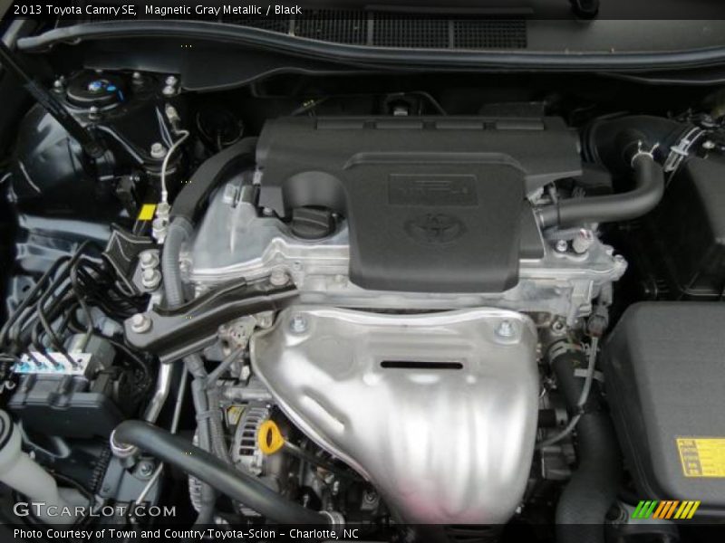 Magnetic Gray Metallic / Black 2013 Toyota Camry SE