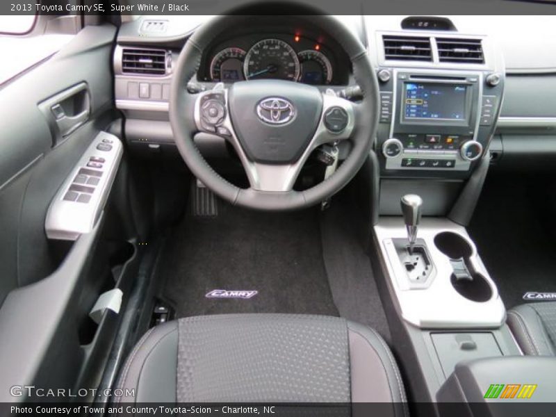 Super White / Black 2013 Toyota Camry SE