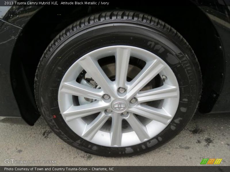 Attitude Black Metallic / Ivory 2013 Toyota Camry Hybrid XLE