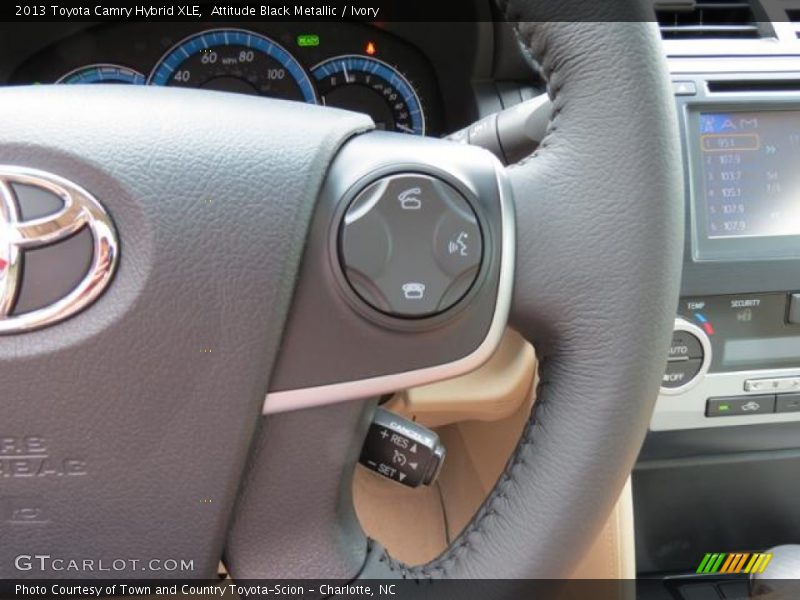 Attitude Black Metallic / Ivory 2013 Toyota Camry Hybrid XLE