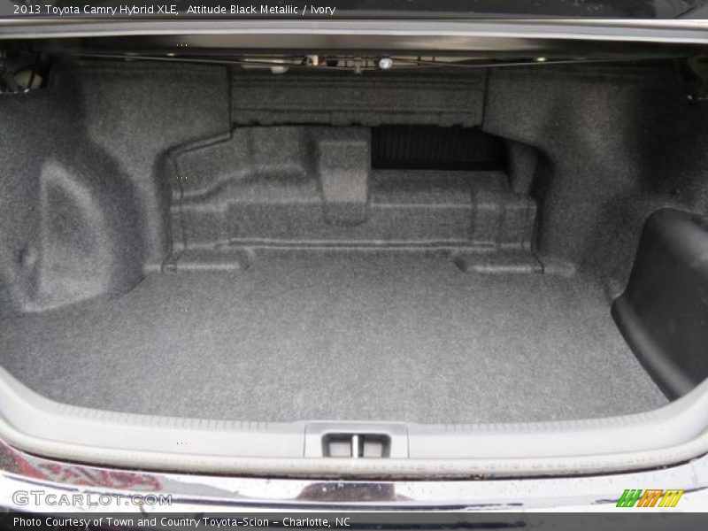 Attitude Black Metallic / Ivory 2013 Toyota Camry Hybrid XLE