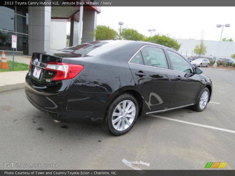 Attitude Black Metallic / Ivory 2013 Toyota Camry Hybrid XLE