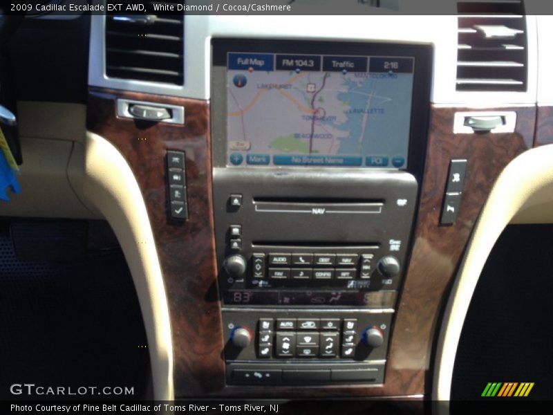 White Diamond / Cocoa/Cashmere 2009 Cadillac Escalade EXT AWD