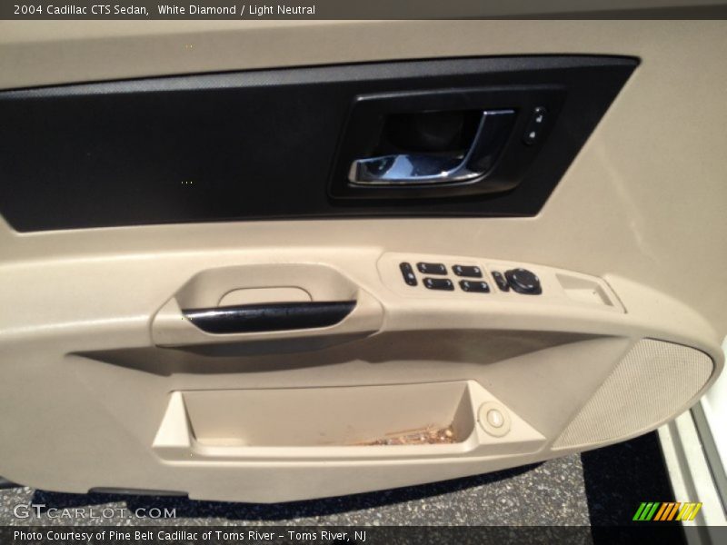 White Diamond / Light Neutral 2004 Cadillac CTS Sedan