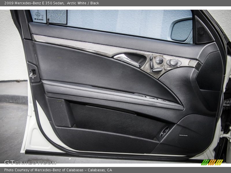 Arctic White / Black 2009 Mercedes-Benz E 350 Sedan