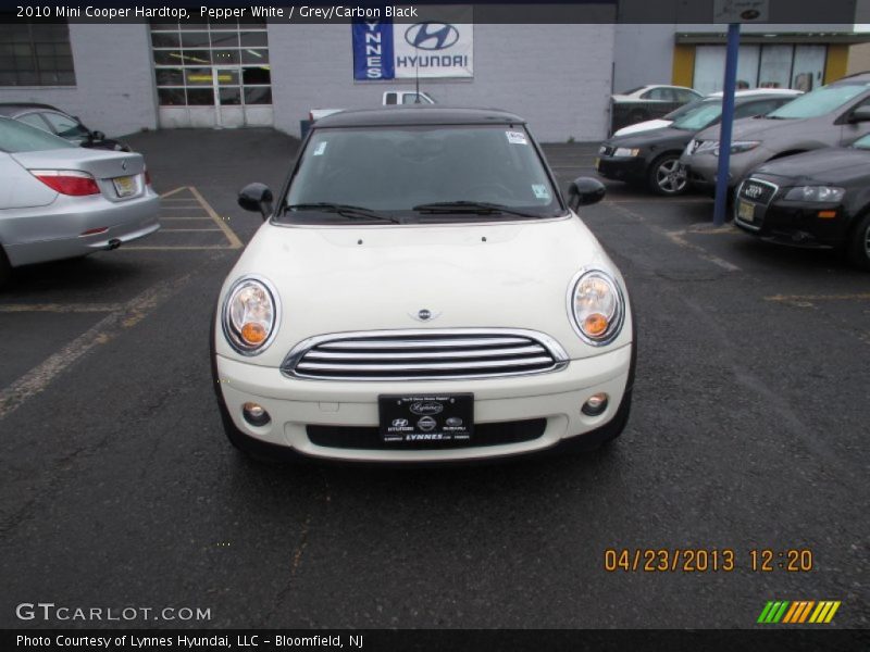 Pepper White / Grey/Carbon Black 2010 Mini Cooper Hardtop