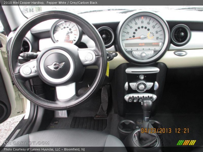 Pepper White / Grey/Carbon Black 2010 Mini Cooper Hardtop