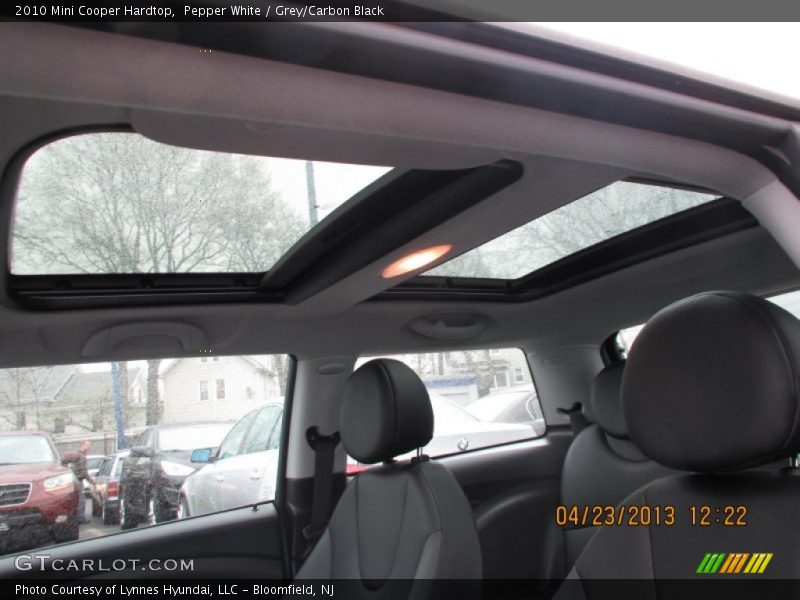 Pepper White / Grey/Carbon Black 2010 Mini Cooper Hardtop