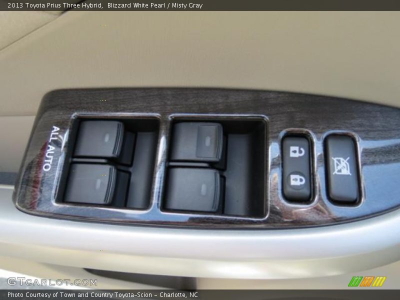 Blizzard White Pearl / Misty Gray 2013 Toyota Prius Three Hybrid